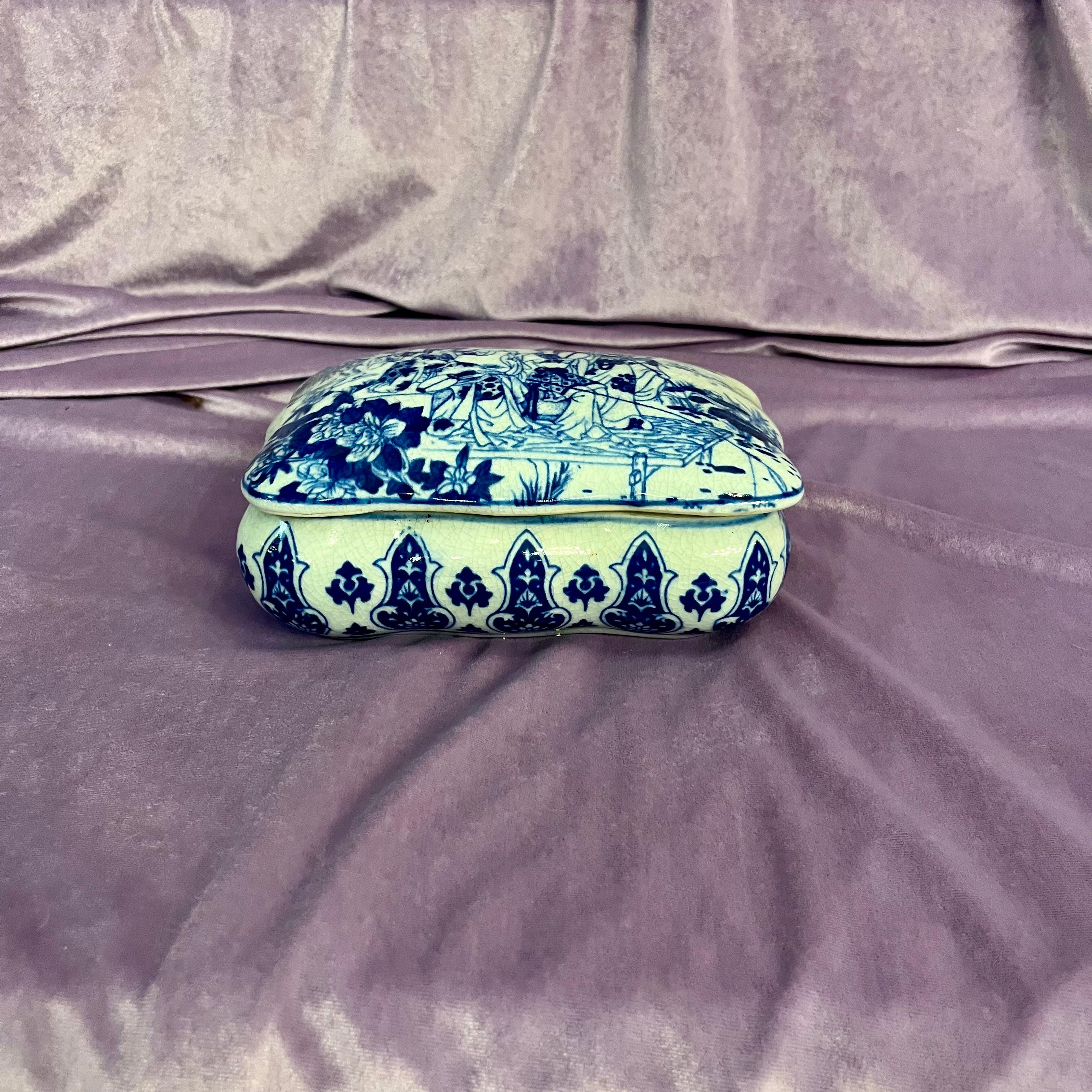 Pretty Oriental Porcelain Lidded Trinket Box