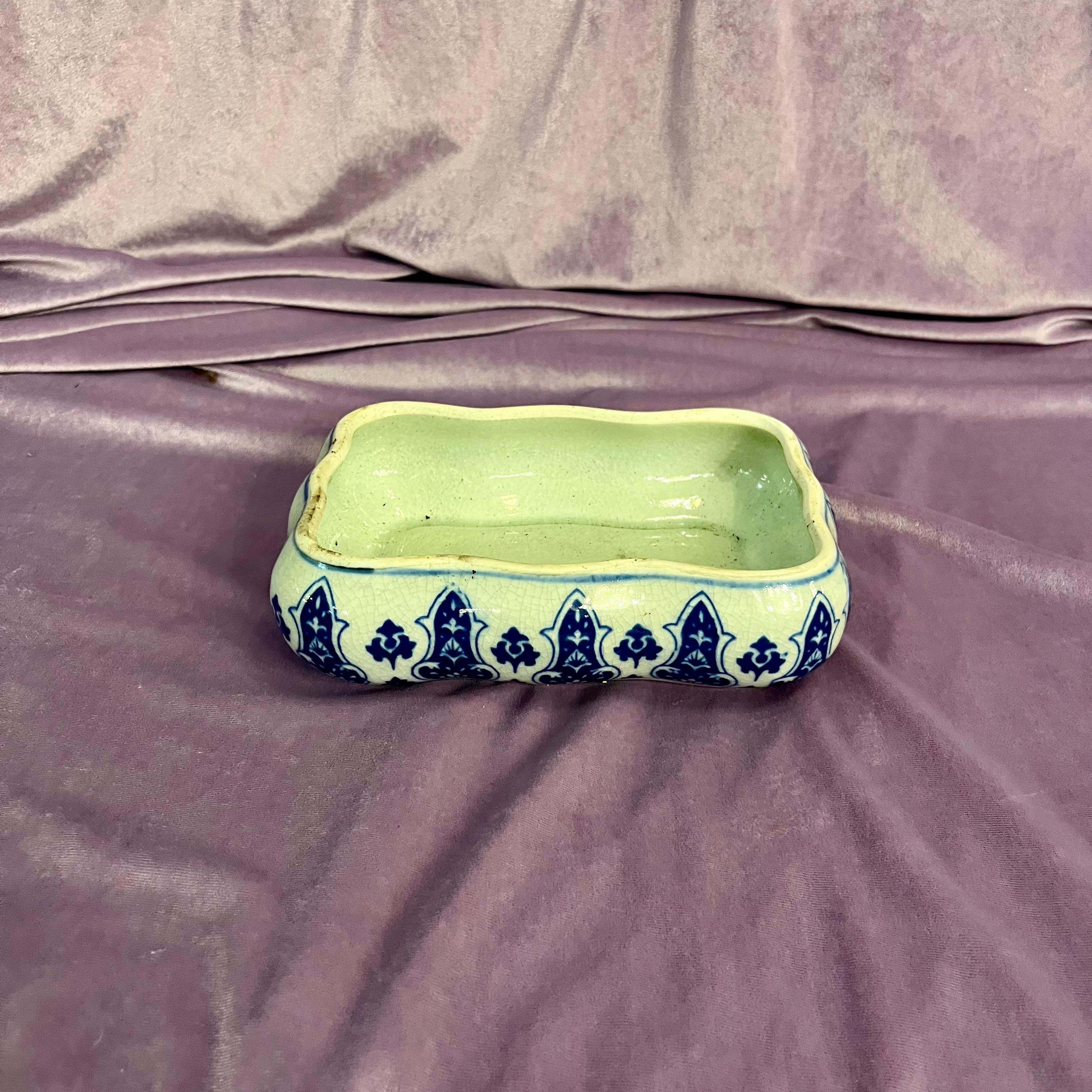 Pretty Oriental Porcelain Lidded Trinket Box