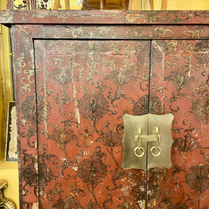 Chinese Red Lacquer Cabinet with Gilt Floral Decoration, Late Qing Dynasty