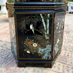 Stunning Vintage Japanese Display Case