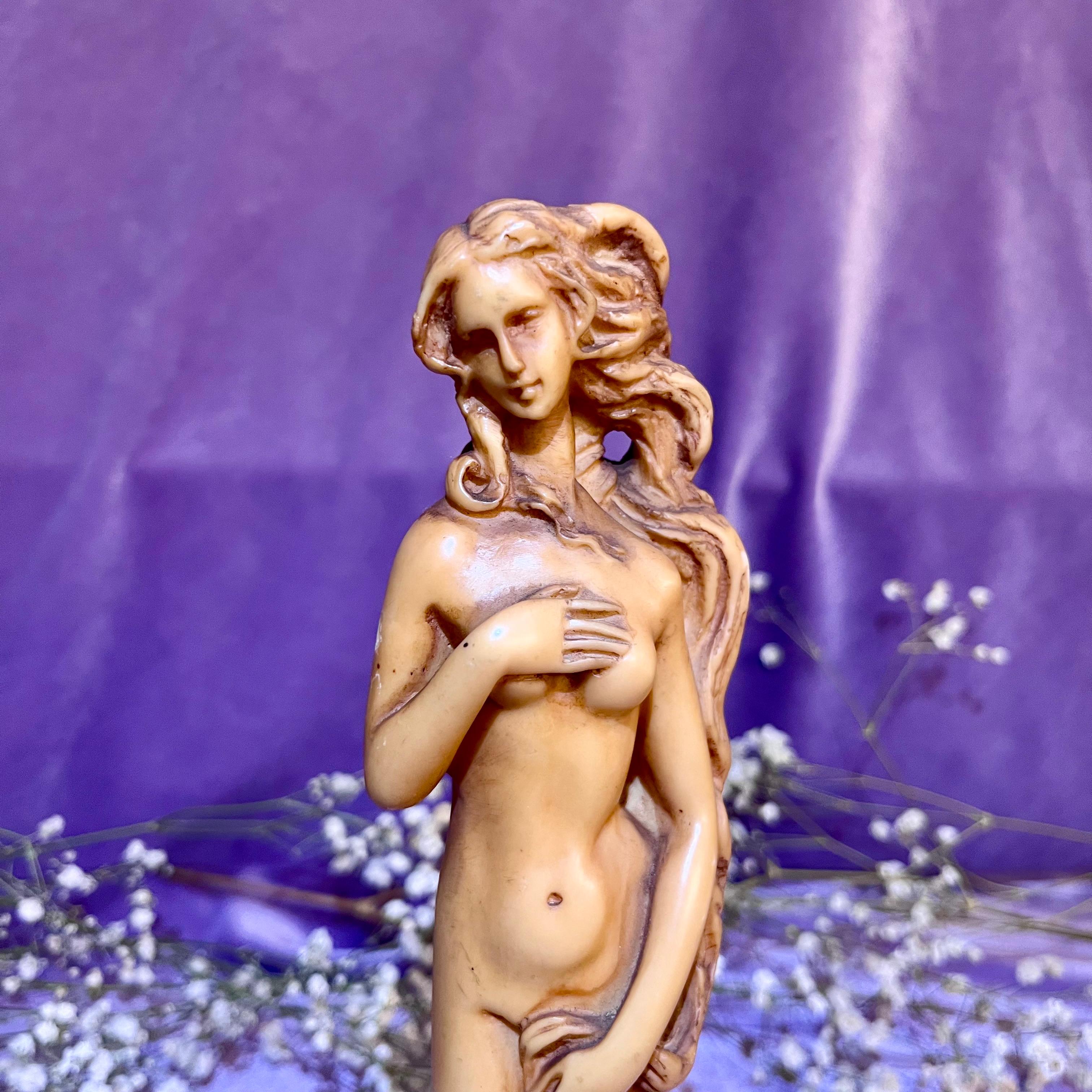 Sculpture of the Birth of Venus