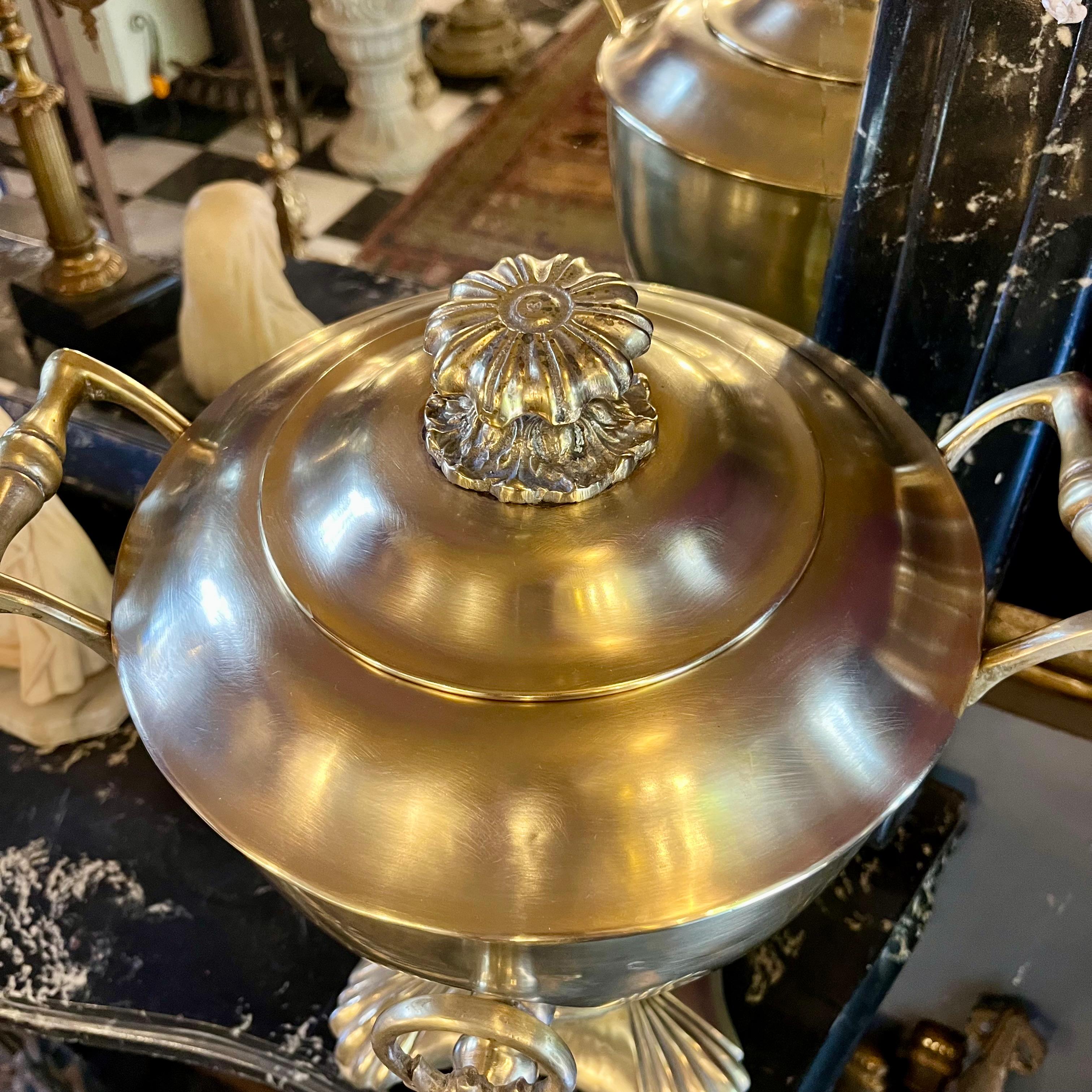 French Fontaine à Eau Chaude in Polished Brass, Circa 1900