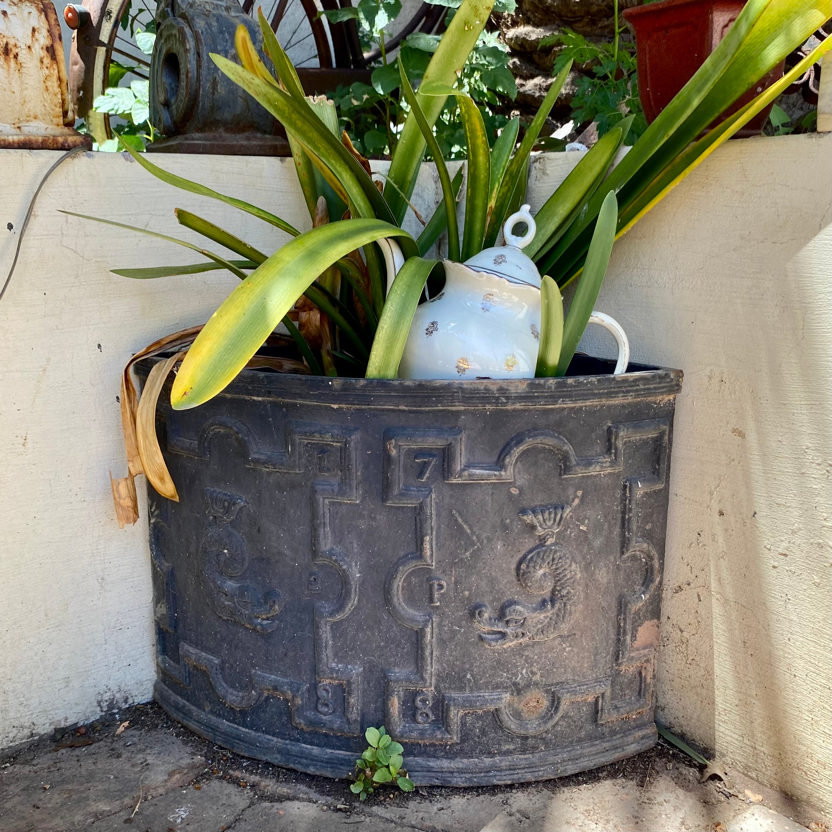 Rustic Corner Cast Iron Planter