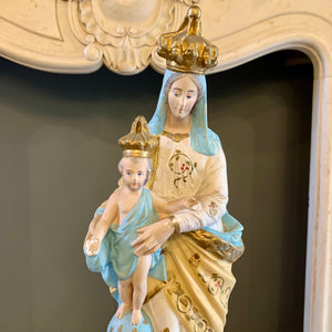 Beautiful Statue of Mary and Baby Jesus