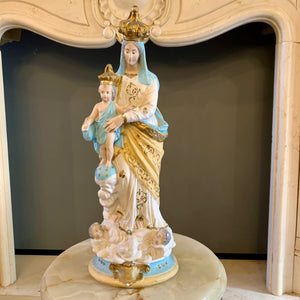 Beautiful Statue of Mary and Baby Jesus