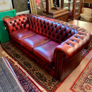 Large Bordeaux Tone Chesterfield