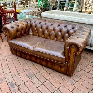 Stylish Brown Chesterfield Sofa