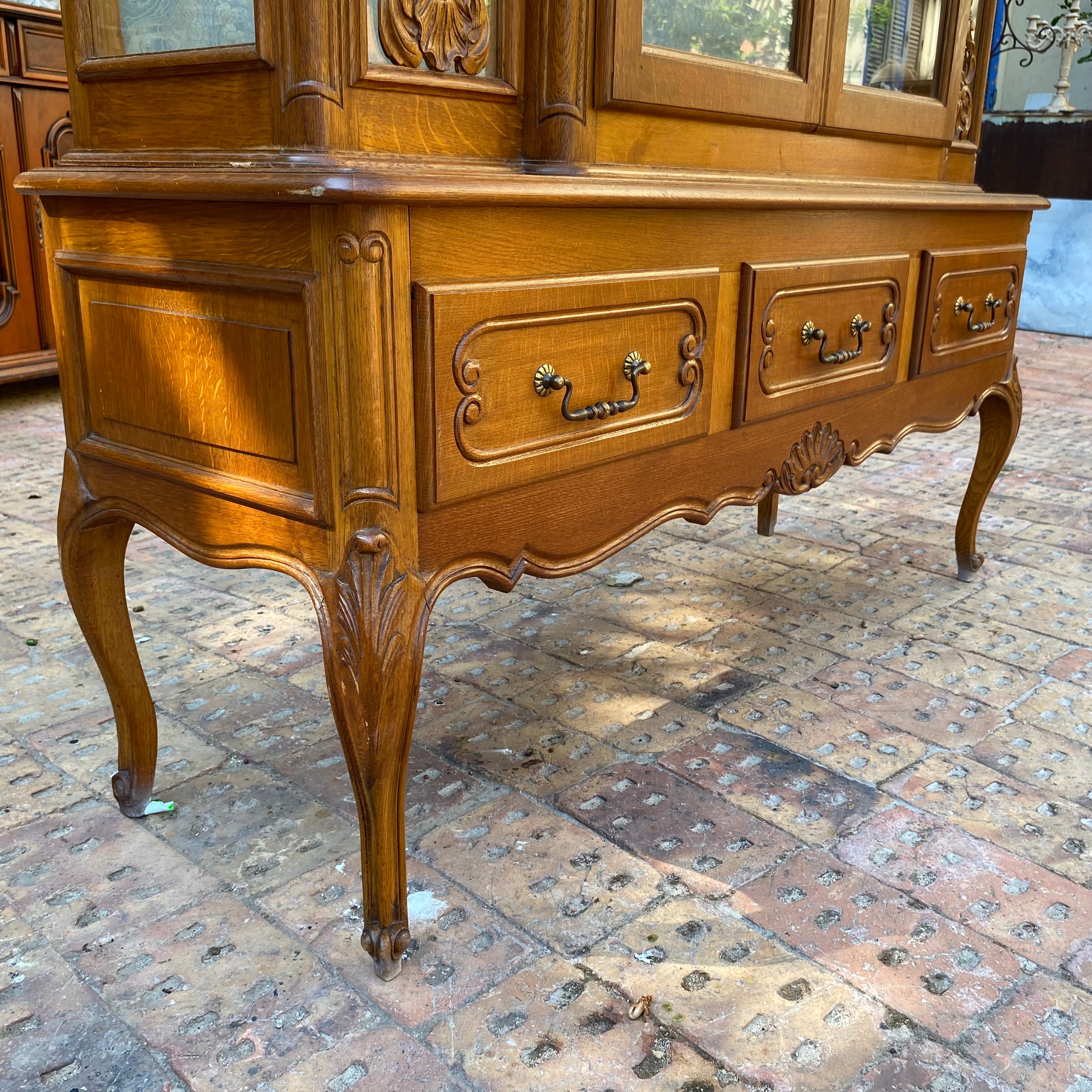 Antique Carved French Oak Display Cabinet with Snails Feet