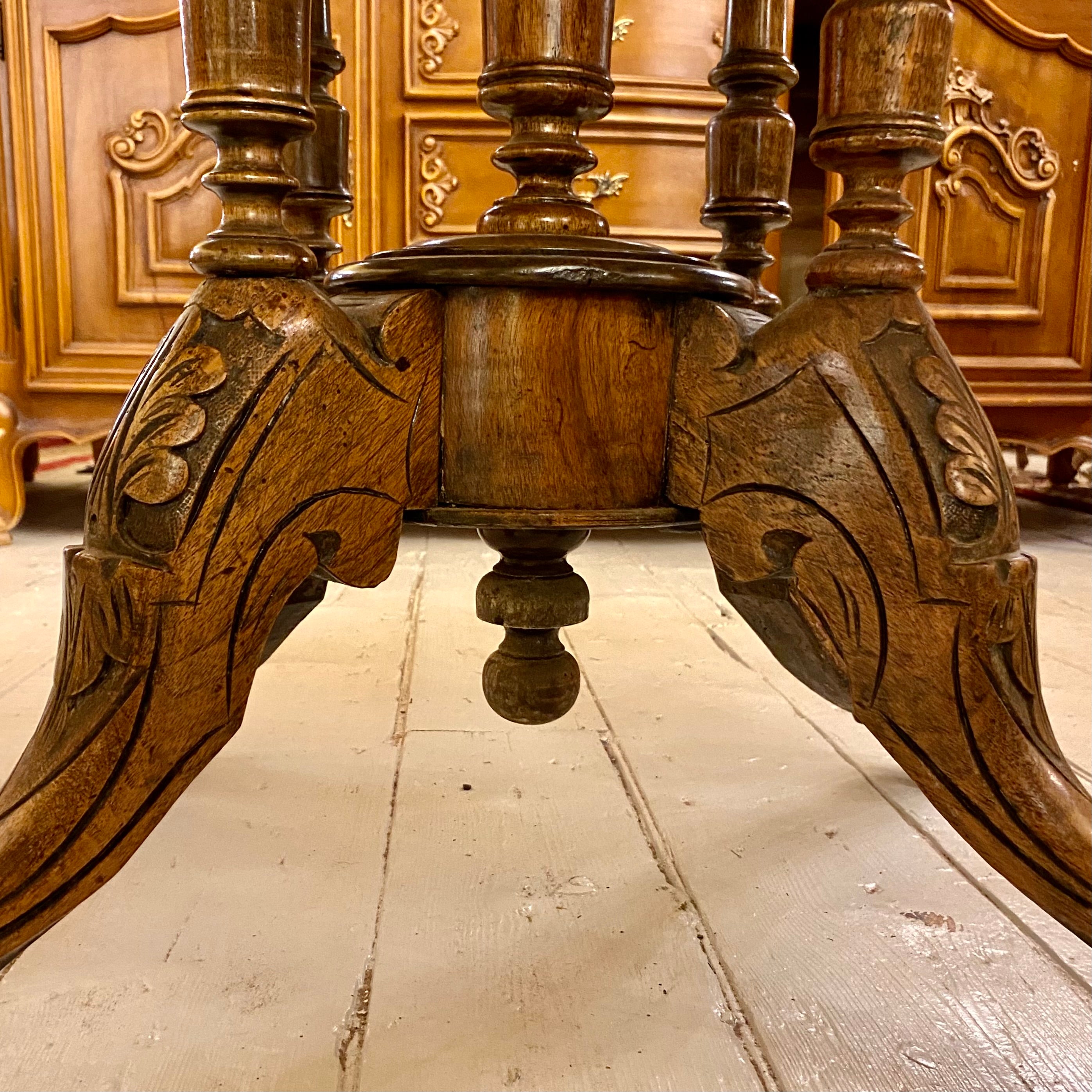 Antique Oval Burr Walnut Inlaid Dining Room Table