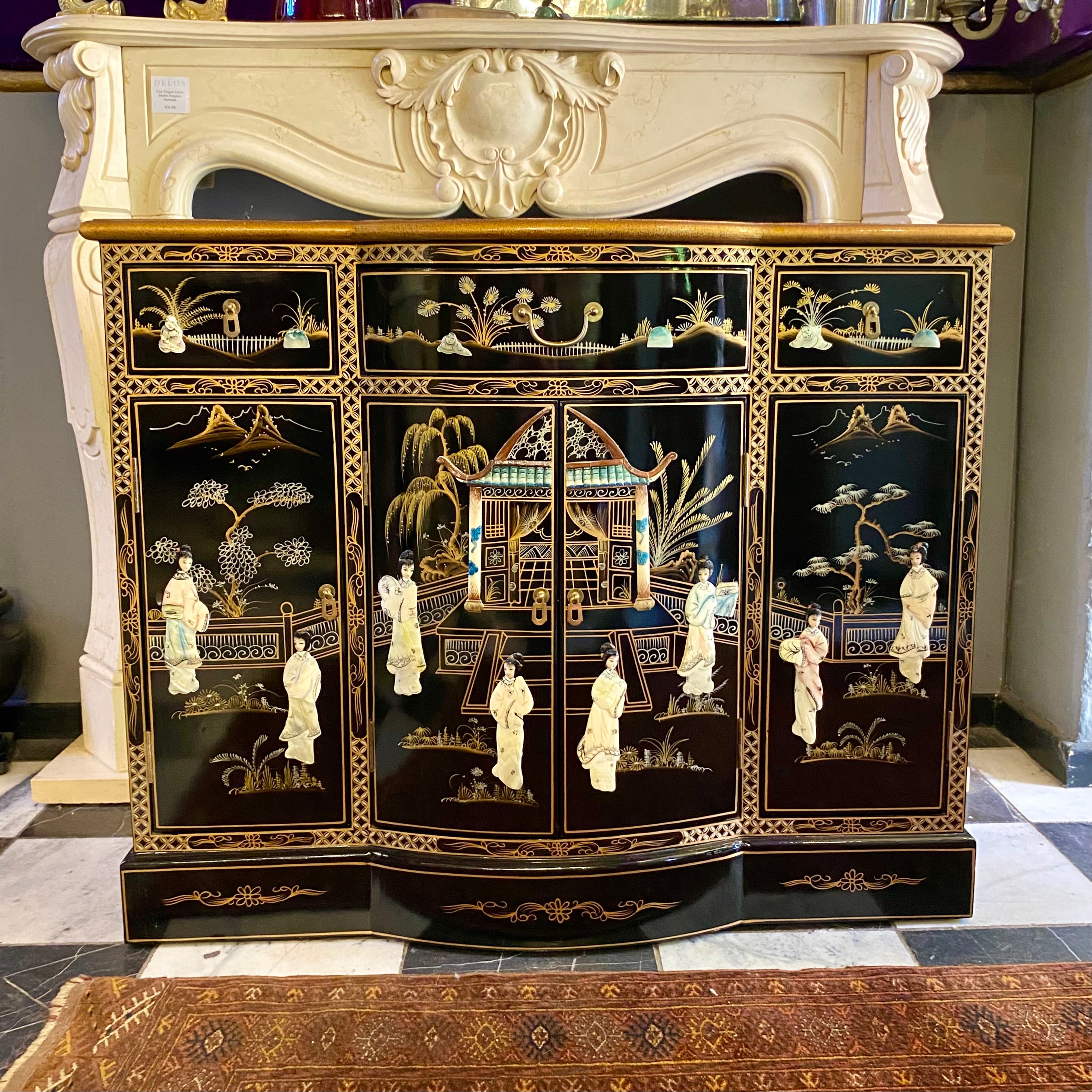 Beautiful Vintage Japanese Cabinet