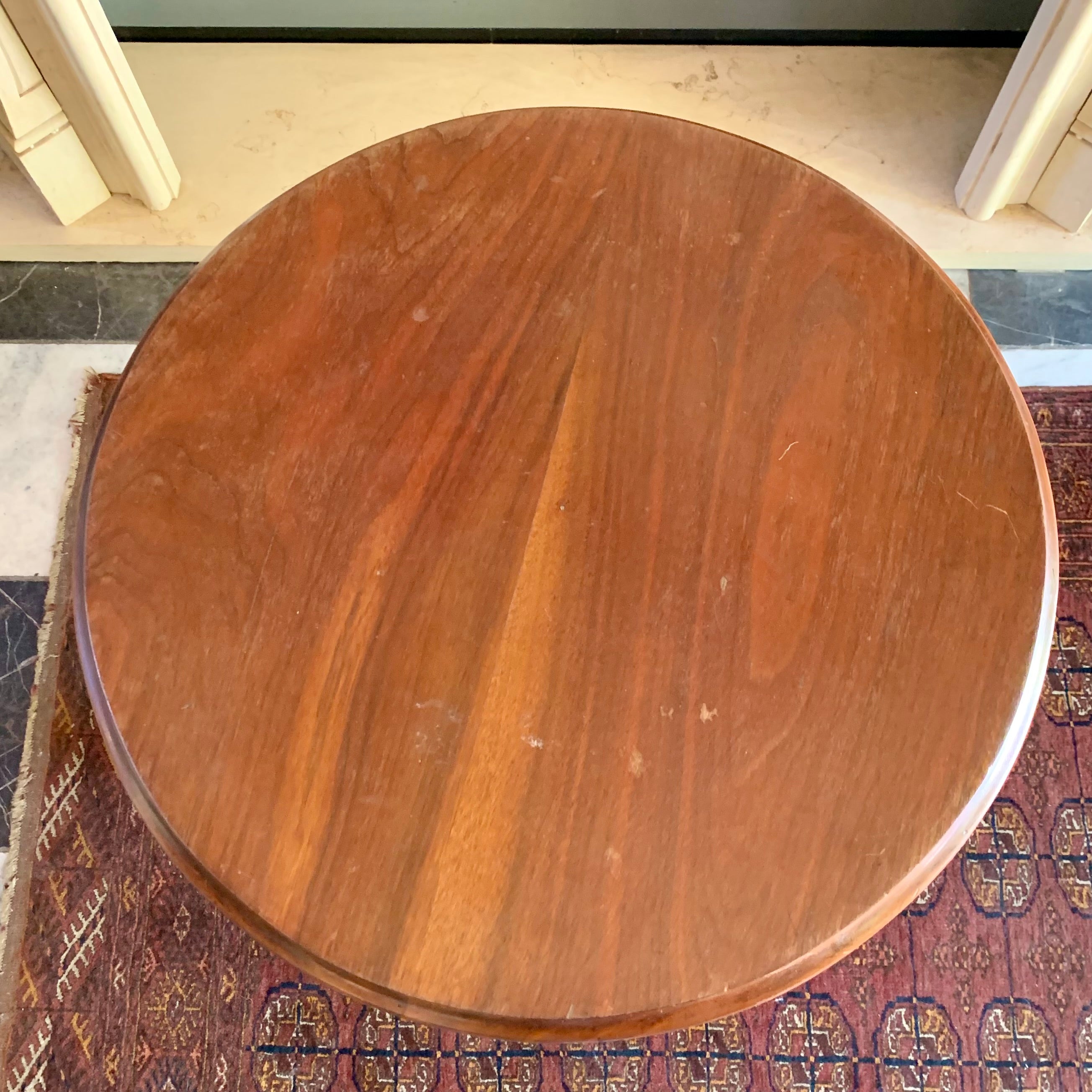 Antique Oak Turnet Table