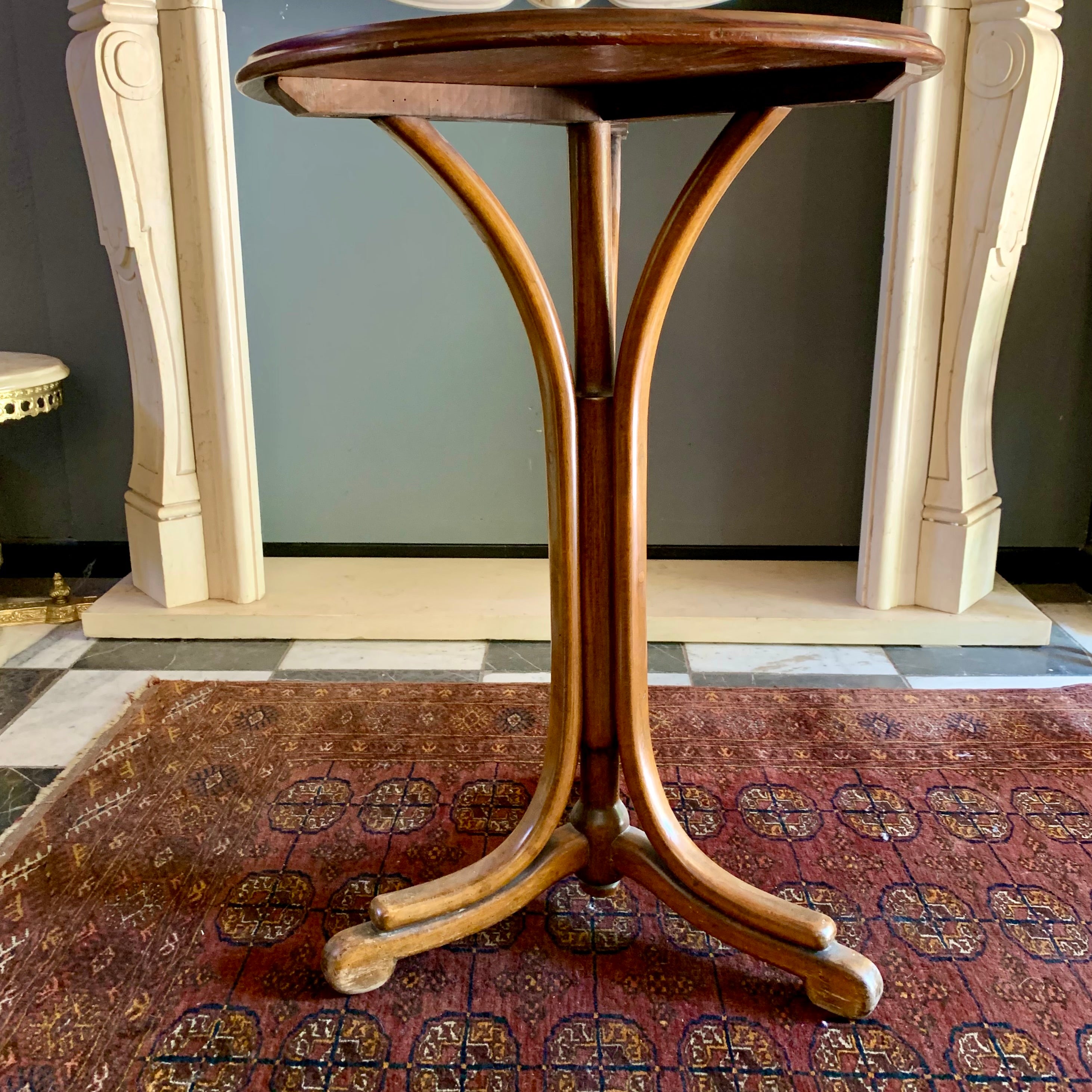 Antique Oak Turnet Table