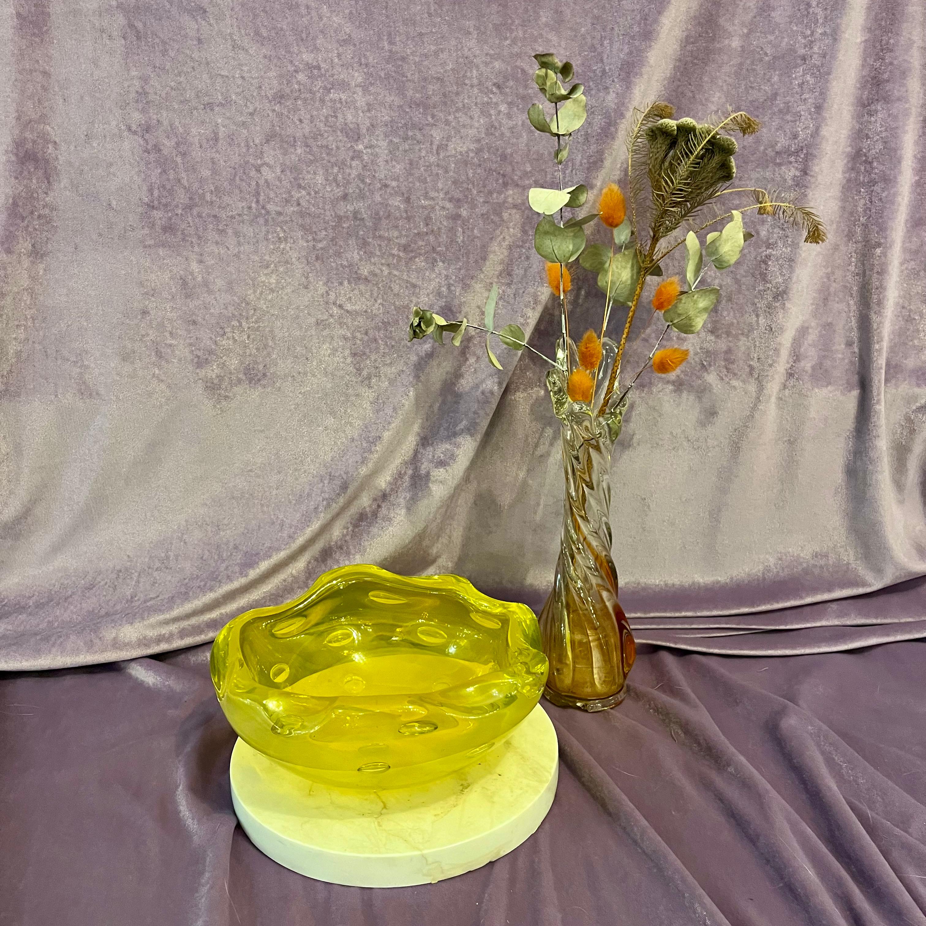 Vintage Murano Ashtray with Controlled Bubbles in Lemon Yellow