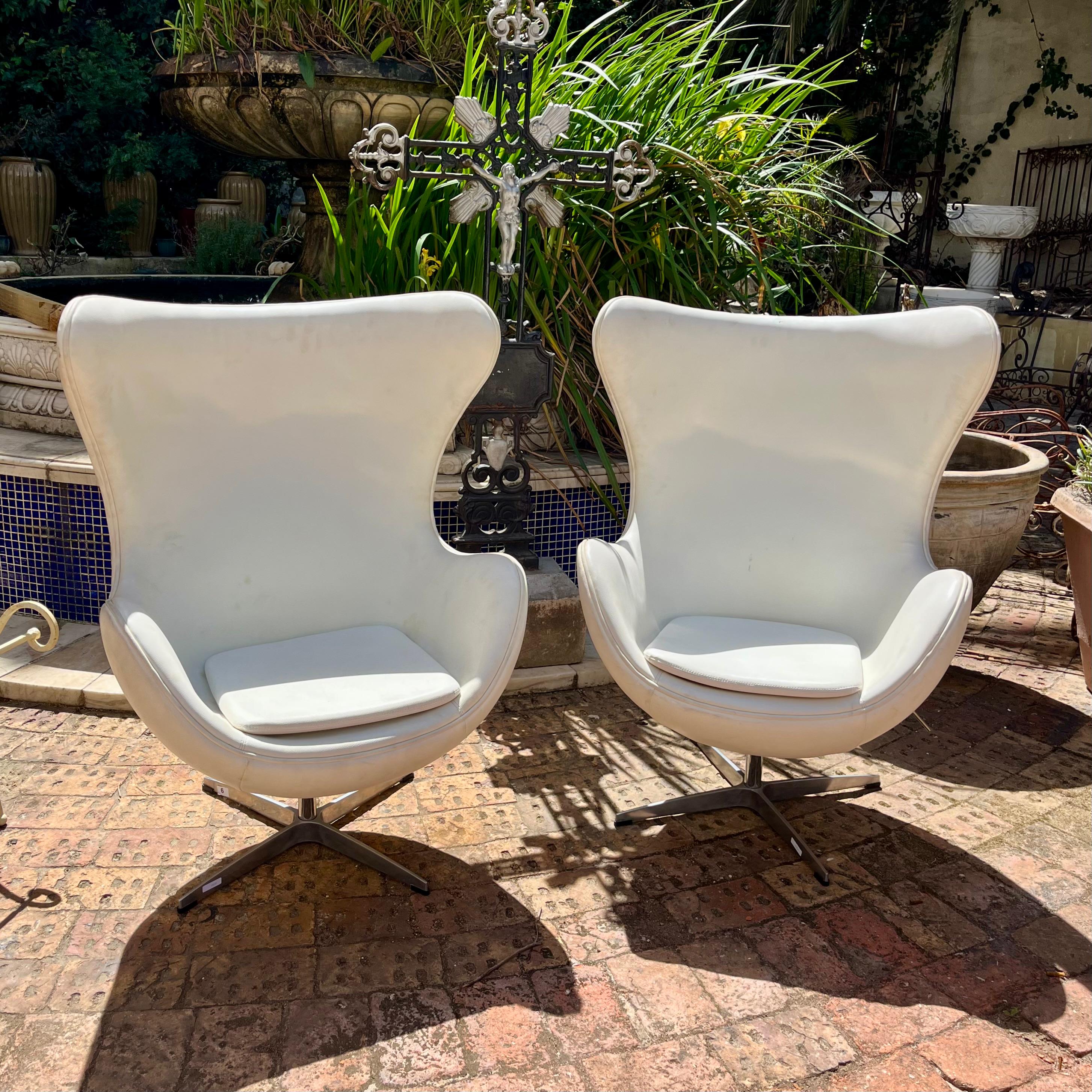 Pair of Mid-Century Modern Egg Chairs