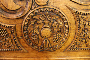 Late 19th Century French Oak Provencal Armoire with Snails Feet