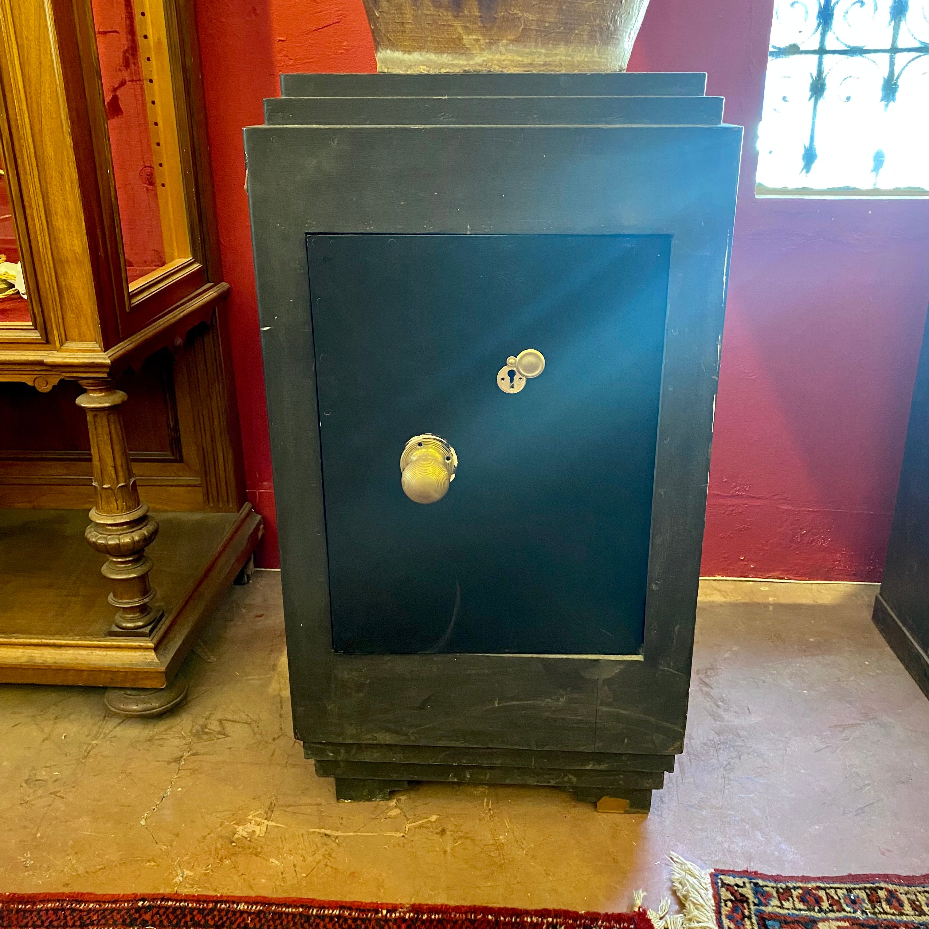 Vintage Art Deco Safe